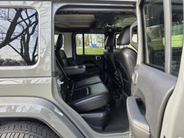 Jeep Wrangler IV Sahara Plug-In Seria 6 2.0 4xe 381KM 2021 JEEP WRANGLER Sahara, 2.0l 4xe Plug-in-Hybrid 381KM * Przebieg:40, 342km, zdjęcie 33