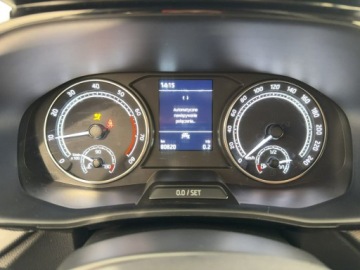 Skoda Fabia IV 1.0 MPI 80KM 2023 Škoda Fabia Skoda Fabia 1.0 Ambition, zdjęcie 12