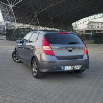 Hyundai i30 I Hatchback 1.4 109KM 2010 Hyundai i30 1.4 Blue Classic, zdjęcie 9