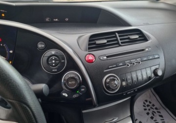 Honda Civic VIII Hatchback 5d 1.4 i 83KM 2007 Honda Civic SLICZNY 1.3 Benzyna BOGATA WERSJA Oryginal WYJATKOWY Serwis 20, zdjęcie 16