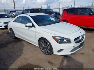 Mercedes CLA C117 2018 Mercedes-Benz CLA 2018 MERCEDES-BENZ CLA 250 2.0 Benzyna 208KM, zdjęcie 1