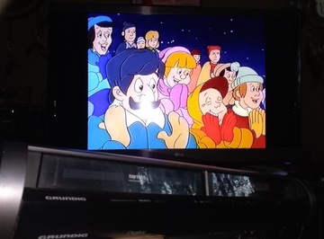 Видеорегистратор Grundig VS 930 VPT не похож ни на один другой!