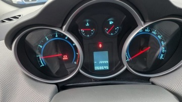 Chevrolet Cruze 2010 Chevrolet Cruze Mały Przebieg 68 tys przebiegu, zdjęcie 11