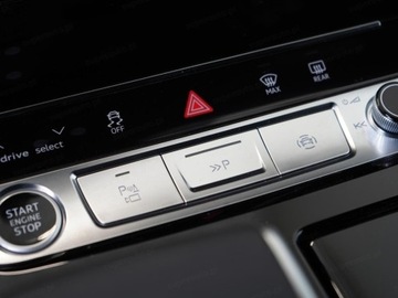 Audi Q8 2025 AUDI Q8 TFSI e quattro S line Suv (394 KM) 2025, zdjęcie 9