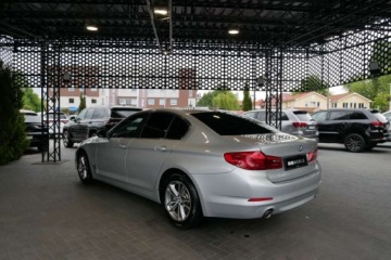BMW Seria 5 G30-G31 Limuzyna 520d 190KM 2017 BMW Seria 5 2.0D 190KM Bezwyp. 100 ASO, Oryginalne powloki i szyby, Head-U, zdjęcie 3