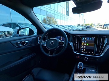 Volvo V60 II  Kombi Facelifting 2.0 B4 B 197KM 2024 Volvo V60 V60 B4 B Plus Dark aut Pakiet Climate Pa, zdjęcie 13