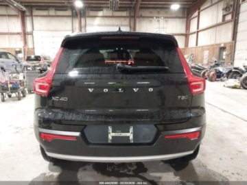 Volvo XC40 Crossover 2.0 T5 247KM 2020 Volvo XC 40 T5 Momentum 2020 2.0 Benzyna 248KM, zdjęcie 4
