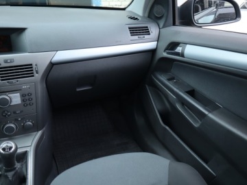 Opel Astra H Hatchback 5d 1.6 Twinport ECOTEC 105KM 2005 Opel Astra 1.6 16V, 1. Właściciel, Klima, zdjęcie 7