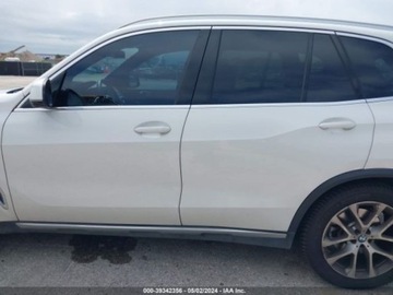 BMW X5 G05 2023 BMW X5 2023 BMW X5 Xdrive 40I 3.0 Benzyna 335KM, zdjęcie 4
