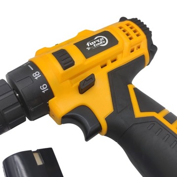 ОТВЕРТКА + НАБОР ИНСТРУМЕНТОВ ПЕРФОРАТОРЫ 111 ЭЛ.