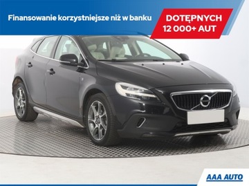 Volvo V40 II Hatchback Facelifting 2.0 D3 150KM 2016 Volvo V40 Cross Country 2.0 D3, Salon Polska