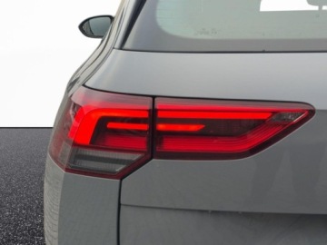 Volkswagen Golf VIII Variant 1.5 TSI 130KM 2023 Volkswagen Golf 1.5 TSI 130KM EVO Life, Serwis ASO, Gwarancja, MALY PRZEBI, zdjęcie 12