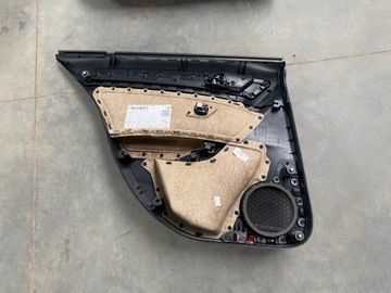 VW GOLF VII HB BOCZKI KOMPLET