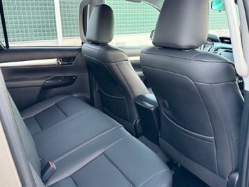 Toyota Hilux VIII Podwójna kabina Facelifting 2.8 D-4D 204KM 2021 TOYOTA HILUX 2.8 D-4D Double Cab SR5+ 4x4, zdjęcie 21