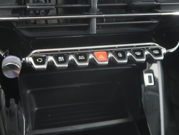 Peugeot 208 II Hatchback 1.2 PureTech 75KM 2021 Peugeot 208 1.2 PureTech, Salon Polska, zdjęcie 11