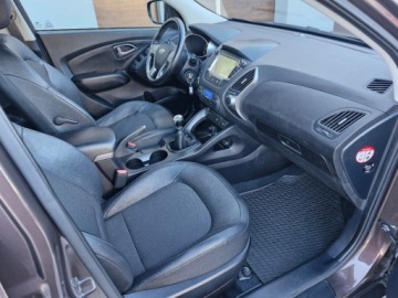 Hyundai ix35 SUV Facelifting 1.6 GDI 135KM 2015 Hyundai ix35 Piekny 1.6 b z Niemiec ful opcja 100 bezwypadkowy zarejestrow, zdjęcie 28