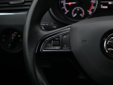 Skoda Octavia III Kombi Facelifting 1.6 TDI 115KM 2018 Skoda Octavia 1.6 TDI, DSG, VAT 23%, Navi, Klima, zdjęcie 15