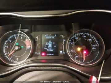 Jeep Cherokee V 2021 Jeep Cherokee 2021 JEEP CHEROKEE LATITUDE LUX 4X4 3.2 Benzyna 271KM, zdjęcie 11