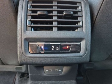 Volkswagen Golf VIII GTI 2.0 TSI 245KM 2023 Volkswagen Golf GTI245km Niski Przebieg HAK Holowniczy 2.0 Benzyna 245KM, zdjęcie 27
