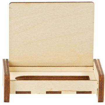 Деревянная коробочка с гравировкой для флешки.