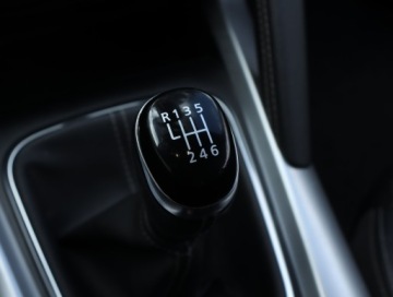 Renault Kadjar Crossover 1.2 Energy TCe 130KM 2016 Renault Kadjar 1.2 TCe, Salon Polska, Skóra, Navi, zdjęcie 14