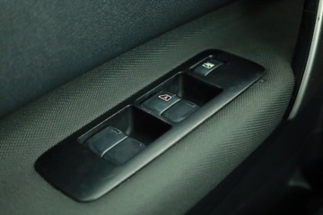 Nissan Qashqai I Crossover Facelifting  1.5 dCi 110KM 2013 Nissan Qashqai 1.5 dCi, Klima, Klimatronic, zdjęcie 12