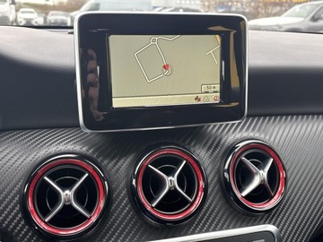 Mercedes Klasa A W176 Hatchback 5d AMG 2.0 45 AMG 360KM 2015 Mercedes-Benz A 45 AMG, zdjęcie 26