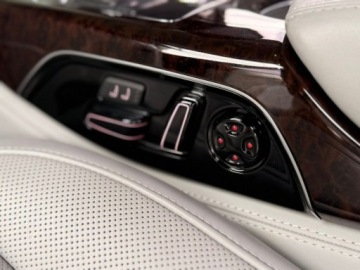 Audi A8 D4 Sedan Facelifting 4.0 TFSI 435KM 2014 Audi A8 A8 L Quattro 4.0 benzyna Japonia 4.0 Benzyna 435KM, zdjęcie 26