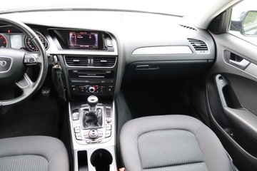 Audi A4 B8 Avant Facelifting 2.0 TDI 112g 136KM 2012 Audi A4 2.0 TDI, Navi, Klima, Klimatronic, zdjęcie 7