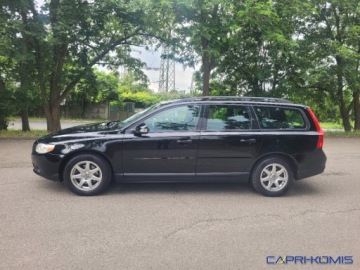 Volvo V70 III Kombi 2.0 145KM 2010 Volvo V70 2.0i bardzo ladny Bezwypadkowy 2.0 Benzyna 145KM, zdjęcie 1