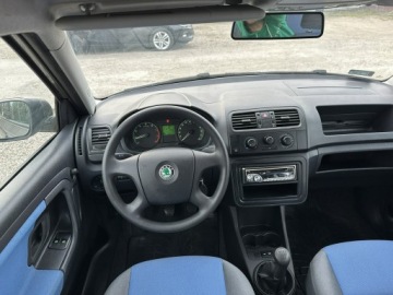Skoda Fabia II Hatchback 1.2 i HTP 12V 70KM 2007 Škoda Fabia Skoda Fabia 1.2 benzyna/Salon, zdjęcie 13