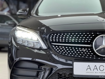 Mercedes Klasa C W205 Kombi Facelifting HYBRYDA 2.0 300 de 306KM 2020 Mercedes-Benz C 300 Plug In AMG Line / CarPlay / 1, zdjęcie 37