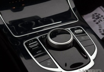 Mercedes Klasa C W205 2016 Mercedes-Benz Klasa C Bezwypadkowe, 279km, Plugin-In, KredytowanieLeasing, zdjęcie 31