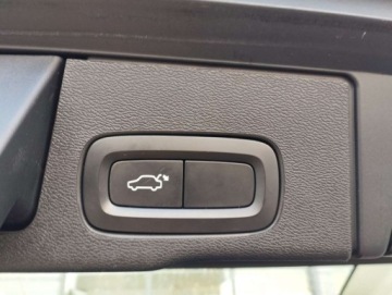 Volvo XC60 II Crossover D4 190KM 2019 Volvo XC 60 Volvo XC60 2.0 Diesel 190KM R-Design Automat FV23 2.0 Diesel, zdjęcie 8