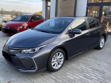 Toyota Corolla XII Sedan Facelifting 1.8 Hybrid 140KM 2025 TOYOTA Corolla Comfort 1.8 Hybrid 140KM