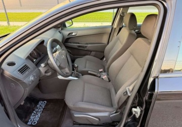 Opel Astra J Sports Tourer 1.6 Twinport ECOTEC 115KM 2010 Opel Astra LIFT 1.6i 115ps PDC GrzaneFotele Klima Doinwestowana Bezwypadko, zdjęcie 21