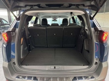 Peugeot 5008 II Crossover Facelifting 1.2 PureTech 130KM 2022 Peugeot 5008 Allure Pack 7 osobowy Kamera Nawigacja CarPlayAndroid LED, zdjęcie 21