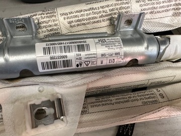 MERCEDES C W204 FACELIFT KOMBI ZÁVĚS VZDUCHOVÁ AIRBAG PRAVÁ A2048600805