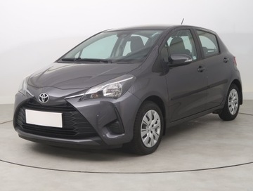 Toyota Yaris III Hatchback 5d Facelifting 2017 1.5 Dual VVT-iE 111KM 2019 Toyota Yaris 1.5 Dual VVT-i, Salon Polska, zdjęcie 1