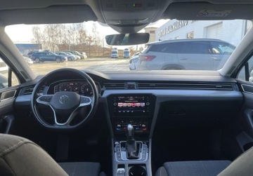 Volkswagen Passat B8 Variant Facelifting 1.5 TSI EVO 150KM 2021 Volkswagen Passat Business 1.5 TSI 150 KM DSG Podg. fot Navi Climatroni, zdjęcie 13