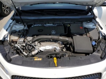 Mercedes GLB 2022 Mercedes-Benz GLB 250 2022 2.0l 2.0 Benzyna 221KM, zdjęcie 6