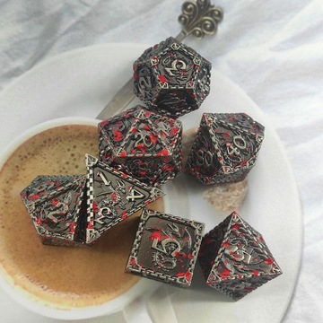 НАБОР ИЗ 7 МЕТАЛЛИЧЕСКИХ КУБИКОВ ДЛЯ РПГ «УБИЙСТВО ДРАКОНА»