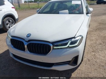 BMW Seria 5 G90-91 2023 BMW Seria 5 2023r, 530E, 2.0L, Hybrid 2.0 Benzyna 288KM, zdjęcie 2