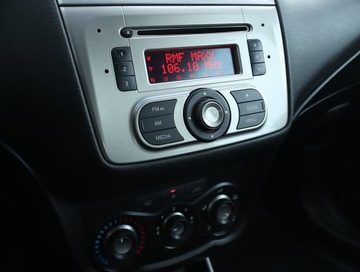 Alfa Romeo MiTo Hatchback 3d 1.4 16v 78KM 2010 Alfa Romeo MiTo 1.4 MPI, Salon Polska, GAZ, Klima, zdjęcie 11