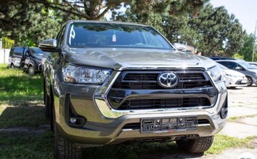 Toyota Hilux VIII Podwójna kabina Facelifting 2.8 D-4D 204KM 2024 Toyota Hilux Active Automat Wyprzedaz 2024 HAK 2.8 Diesel 204KM, zdjęcie 2