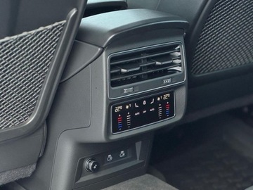 Audi Q8 SUV 3.0 55 TFSI 340KM 2022 Audi Q8 340 KM,S line,Head Up,Os skretna,Hak,Pneumatyka,BO 3.0 Benzyna, zdjęcie 32