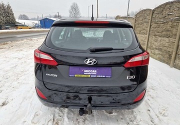 Hyundai i30 II Wagon 1.4 CVVT 100KM 2013 Hyundai i30 1.4OryginalGrzaneFotele Czujniki Parkowania Led 1.4 99KM, zdjęcie 6