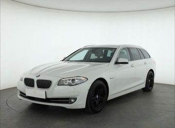 BMW Seria 5 F10-F11 Touring 525d 218KM 2013 BMW 5 525d xDrive, 214 KM, 4X4, Automat, Skóra, zdjęcie 1