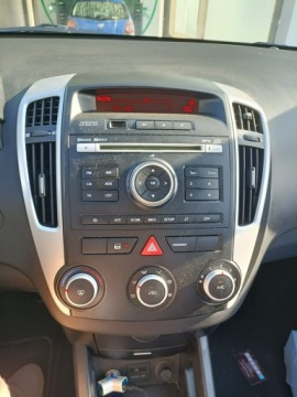 Kia Carens III 2010 Kia Cee'd 2010/zarejestrowany/klima, zdjęcie 13