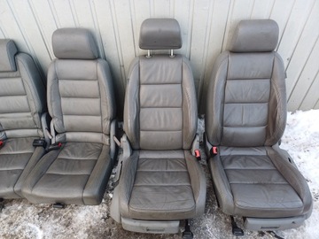 VW TOURAN 1T 03- FOTEL PRAWY PRZÓD SZARA SKÓRA PODGRZEWANY